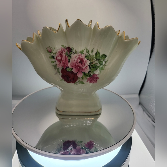 VINTAGE & RARE Fine Porcelain Victorian Rose Fan-Shape Flower Vase 1940s - Picture 3 of 5